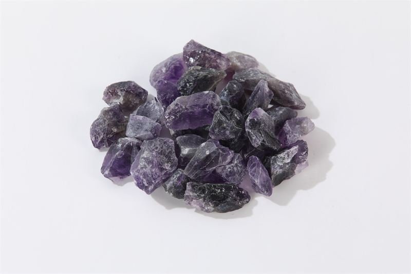 Amethyst in 15–30mm showing natural shape variation