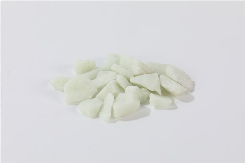 Luminous white jade chips in 10–25mm showing natural shape variation