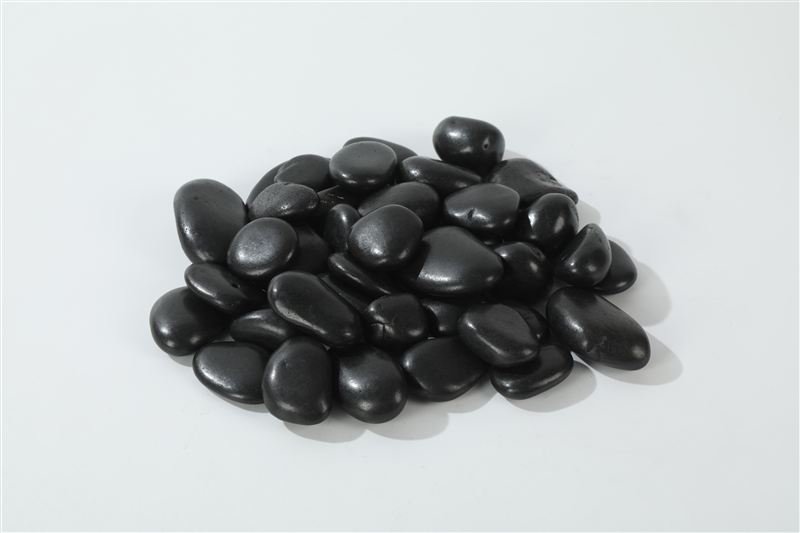 Further detail of black high polished pebbles in 20–30mm