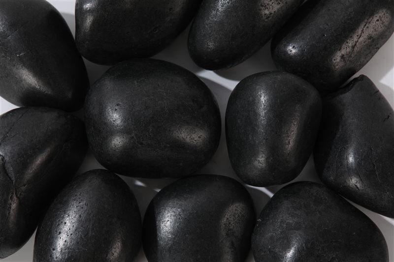 Black Polished Pebbles with a standard polish finish