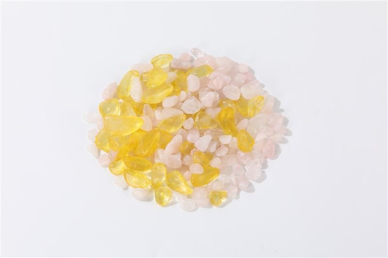 Yellow & rose glass mix shown in closer detail