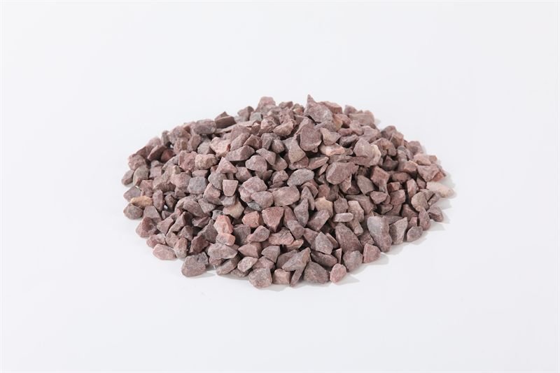 Cinnabar red crushed aggregate in 10–20mm shown from another angle