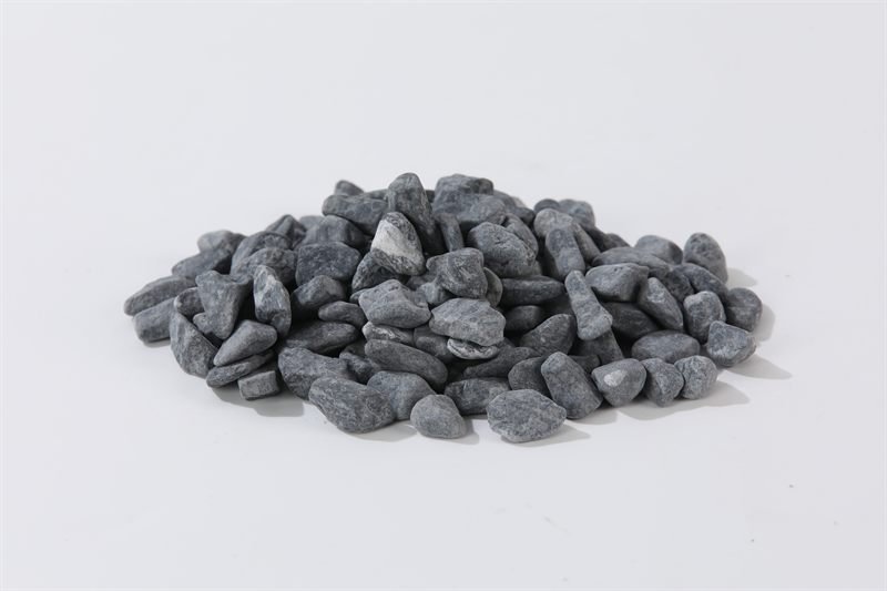 Dark grey crushed aggregate in 10–20mm shown from another angle