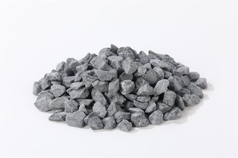 Dark grey crushed aggregate in 20–30mm shown from another angle