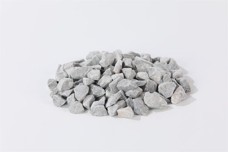 Light grey crushed aggregate in 15–25mm shown from another angle