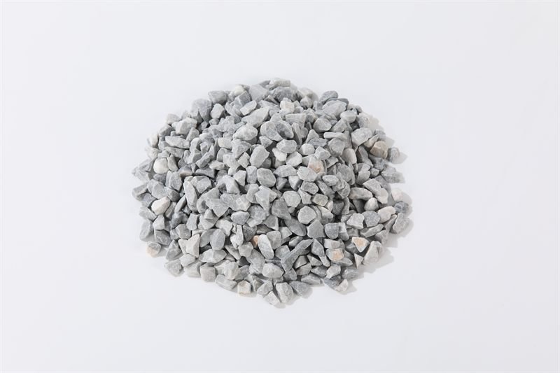 Light grey crushed aggregate in 10–15mm shown from another angle