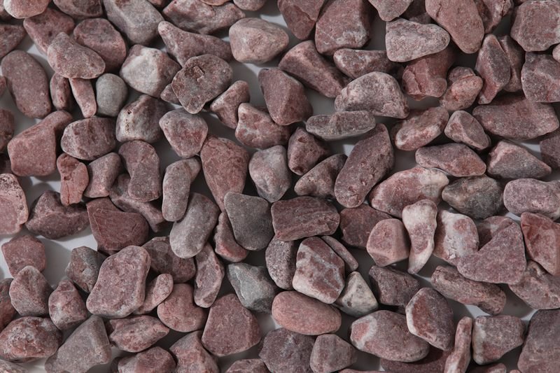 Red rounded gravel in 10–15mm shown from another angle