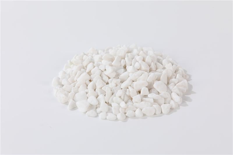 Snow white pebbles in 9–12mm showing natural shape variation