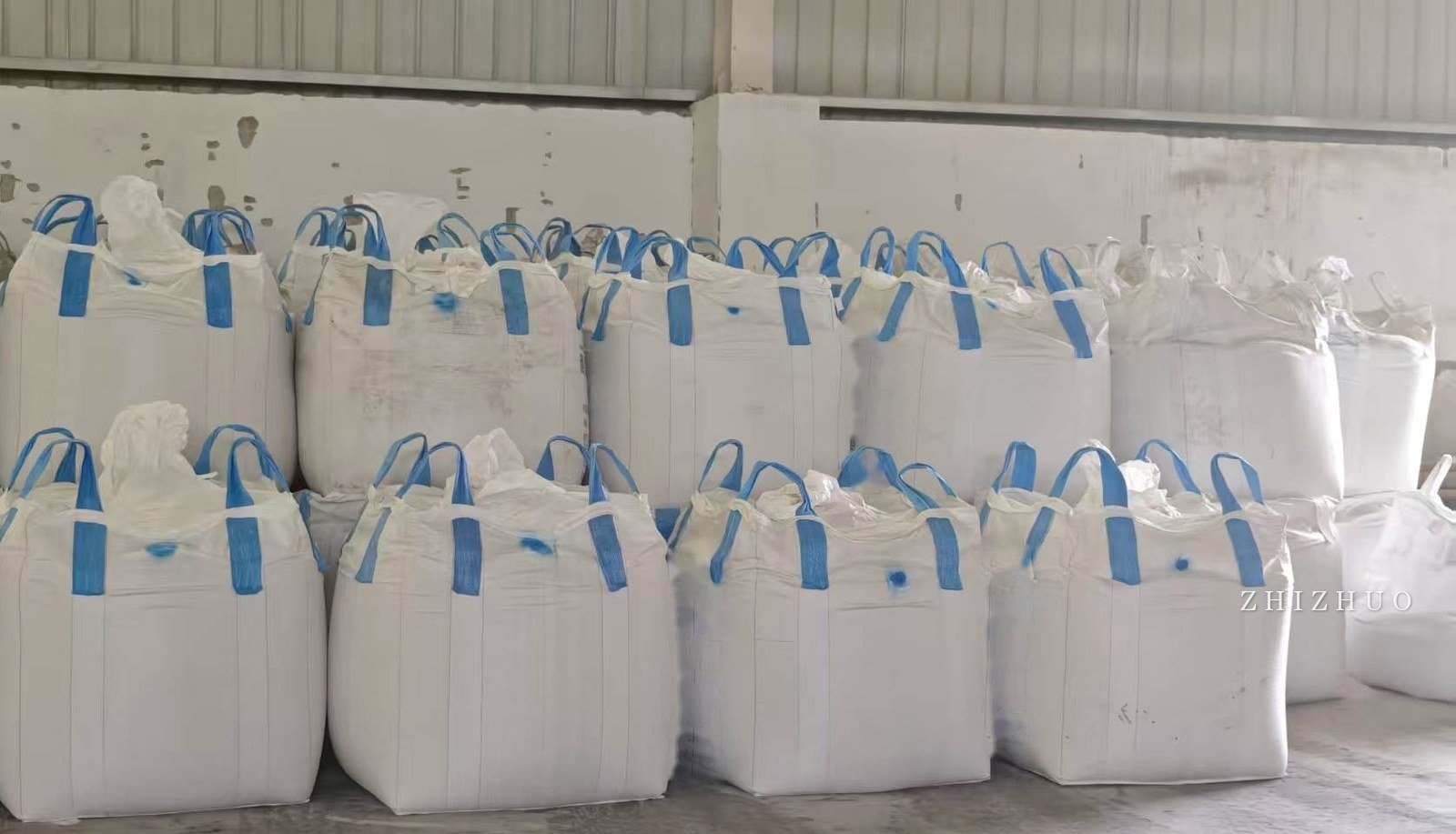 Bulk bags prepared for large-volume white quartz supply