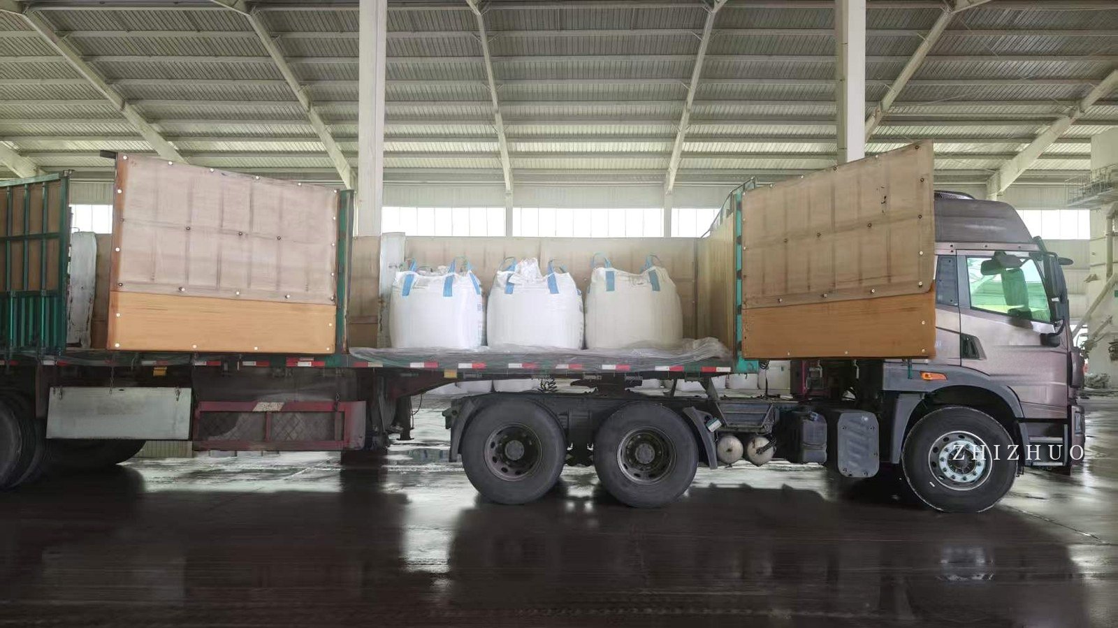 Bulk white quartz prepared for transport and export